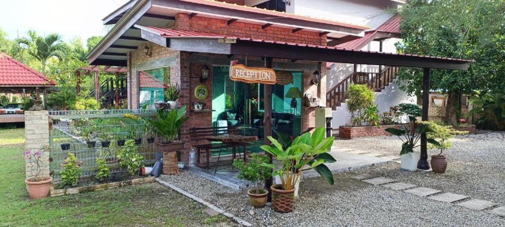 Red Coral Cottage Langkawi Dış mekan fotoğraf